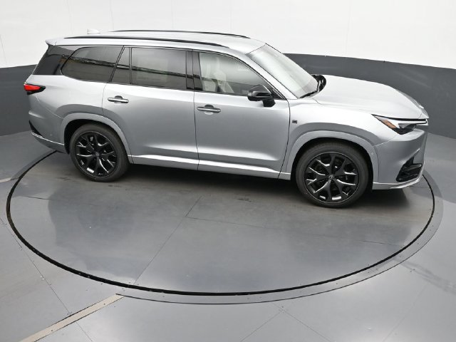 New 2026 Lexus TX 500h AWD image 24