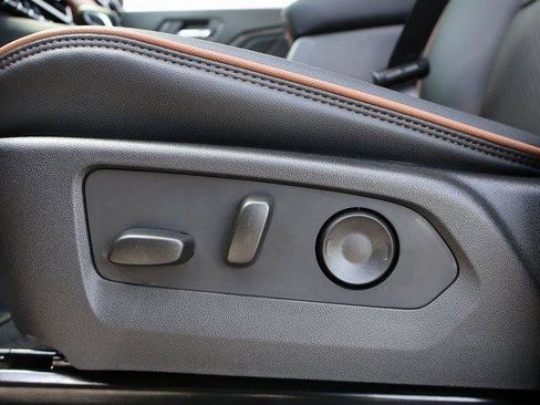 New 2025 GMC Canyon AT4 w/ Nightfall Edition image 21