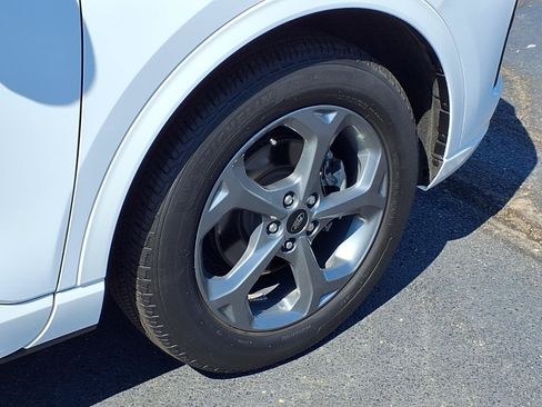 Used 2023 Ford Escape ST-Line w/ Tech Pack #1 AWD/4WD image 28