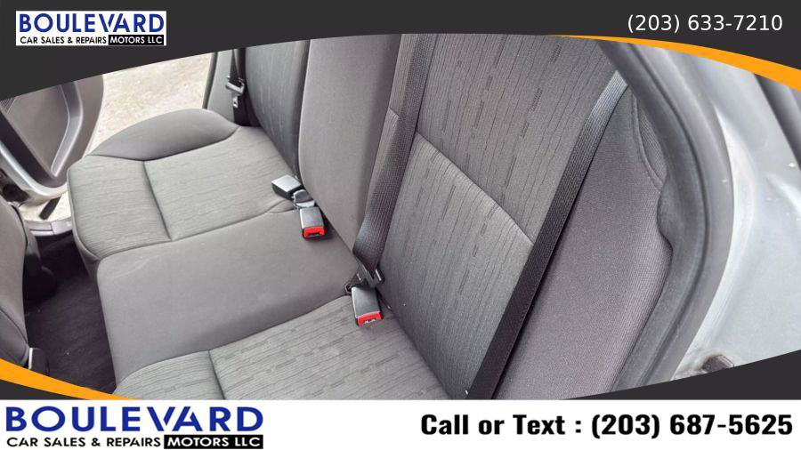 Used 2010 Ford Focus SE FWD image 26