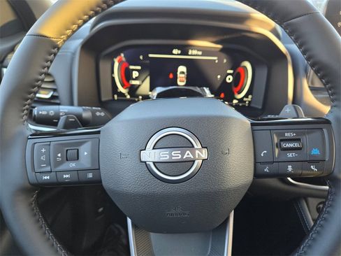 New 2025 Nissan Rogue Platinum w/ Platinum Premium Package image 11