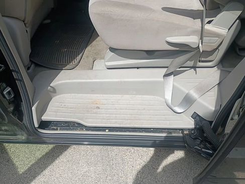 Used 2017 Nissan Quest SV FWD image 51