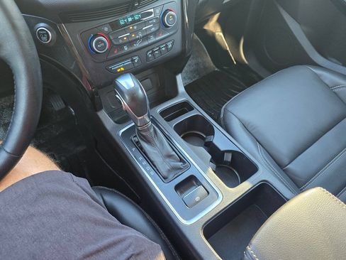 Used 2019 Ford Escape Titanium FWD image 28