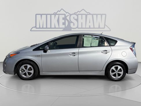 Used 2014 Toyota Prius Three FWD image 2