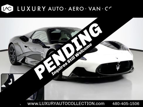 Used 2023 Maserati MC20 Spyder image 1