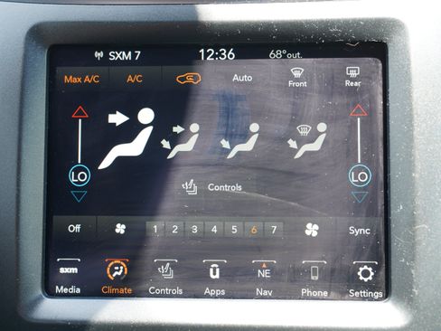 Used 2022 Jeep Cherokee Trailhawk w/ Sound & Nav Group AWD/4WD image 23