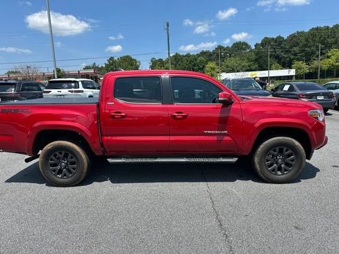 Used 2023 Toyota Tacoma SR5 RWD image 2