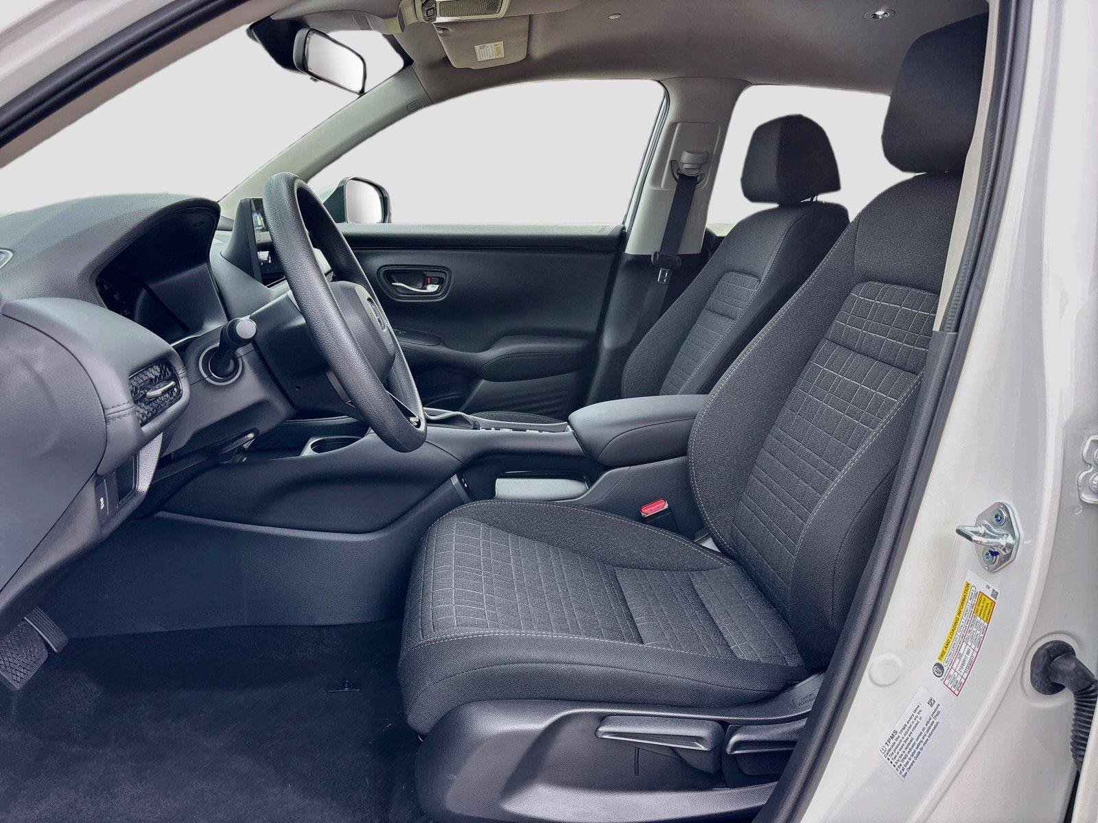 Certified 2027 Honda HR-V LX image 22