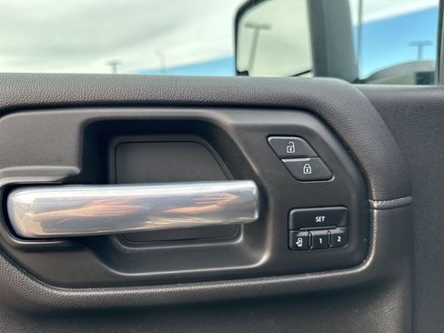 Used 2020 Chevrolet Silverado 3500 High Country w/ Z71 Off-Road Package image 22