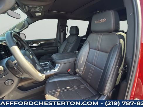 Used 2024 Chevrolet Silverado 1500 High Country w/ High Country Premium Package AWD/4WD image 23