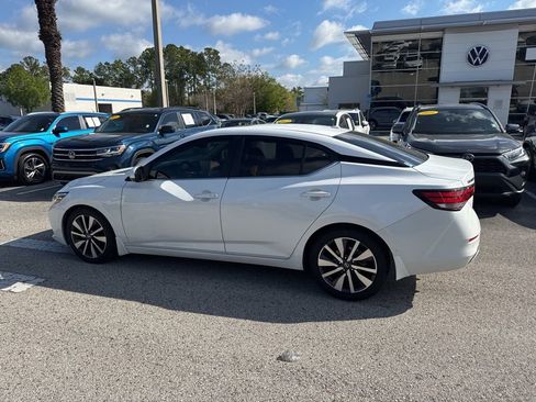 Used 2020 Nissan Sentra SV w/ SV Premium Package image 11
