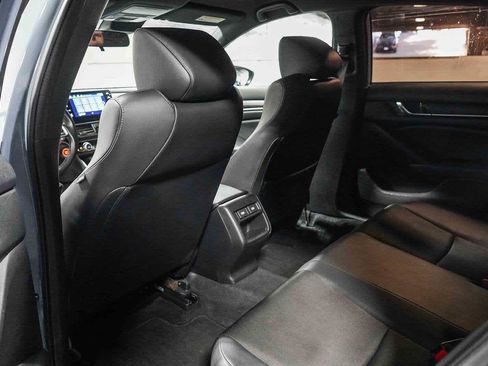 Used 2022 Honda Accord Sport image 19