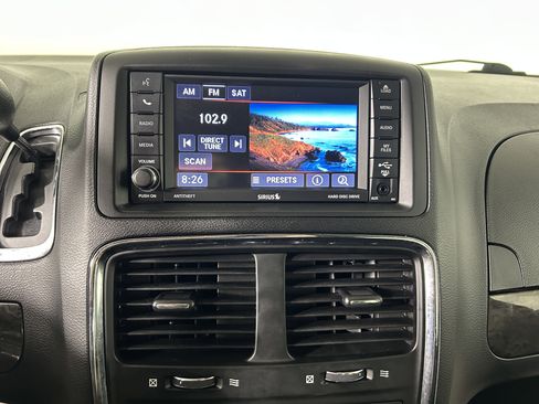 Used 2020 Dodge Grand Caravan SE w/ UConnect Hands-Free Group FWD image 21