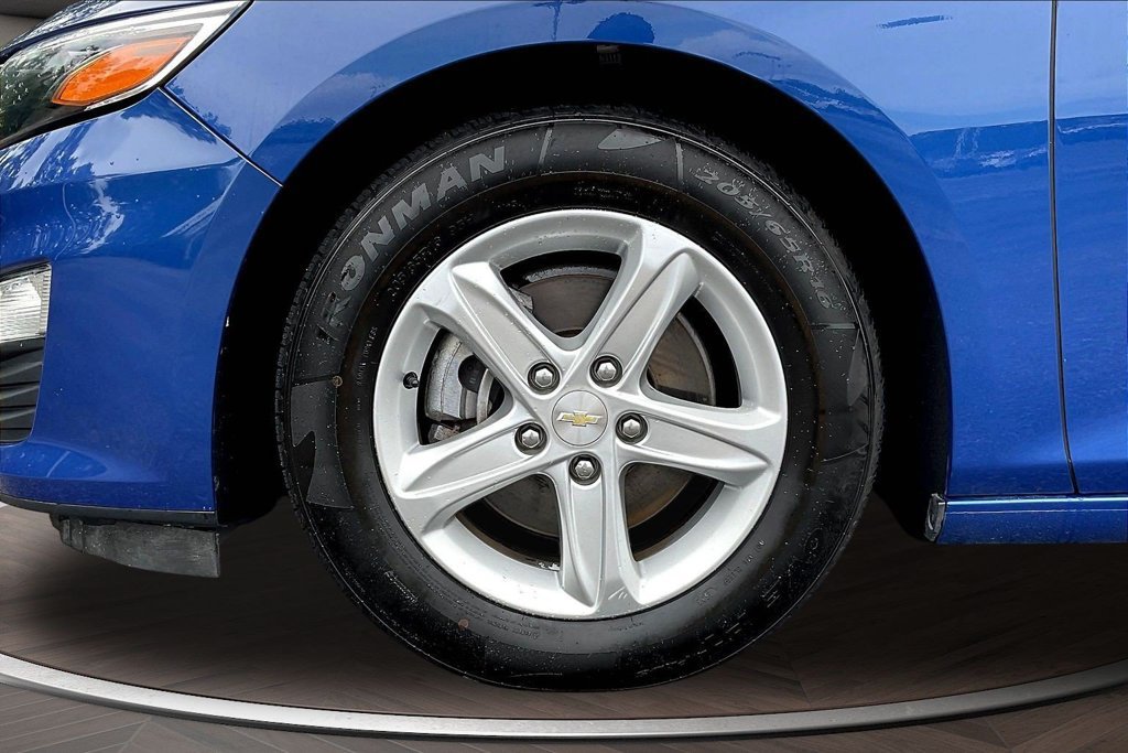 Used 2023 Chevrolet Malibu LS FWD image 36