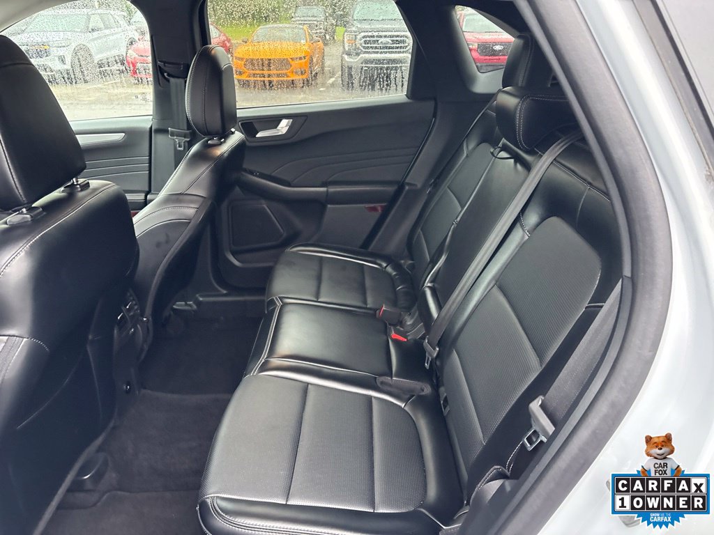 Used 2025 Ford Escape Platinum AWD/4WD image 28