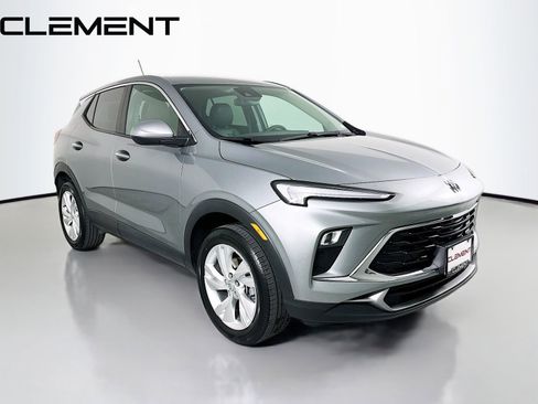 Used 2025 Buick Encore GX Preferred AWD/4WD image 5