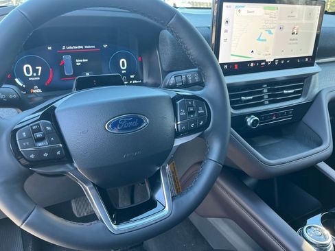 New 2026 Ford Explorer Platinum w/ LUX Leather Package image 11