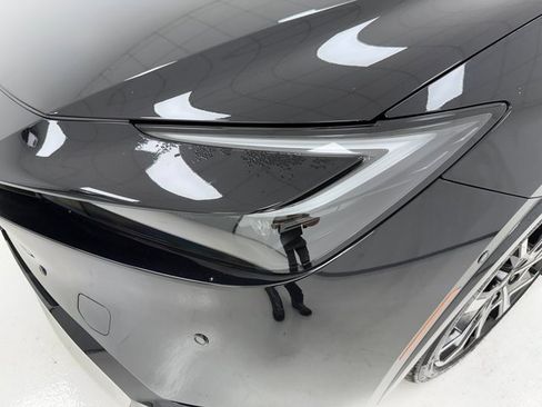 Used 2025 Toyota Prius Plug-In Hybrid w/ Limited Premium Package image 6