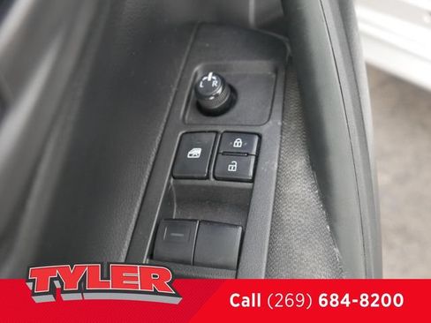Used 2023 Toyota Corolla LE w/ LE Convenience Package FWD image 20
