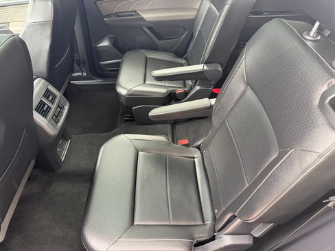 Used 2022 Volkswagen Atlas SE w/ Panoramic Sunroof Package FWD image 25