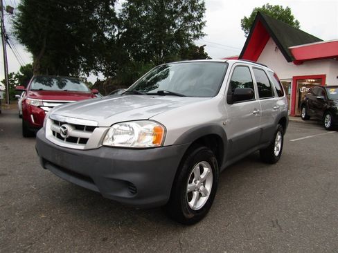 Used 2005 MAZDA Tribute I FWD image 11