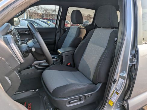 Certified 2023 Toyota Tacoma TRD Off-Road image 15