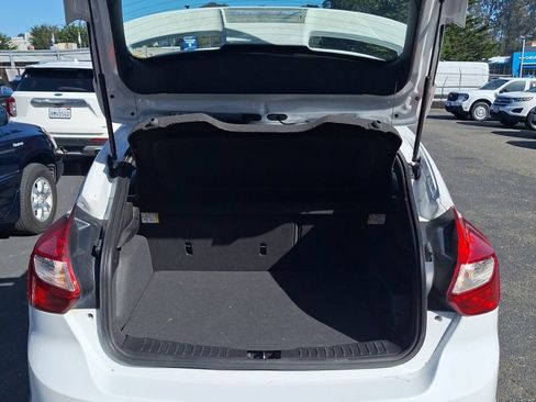 Used 2014 Ford Focus ST w/ Equipment Group 202A FWD image 10