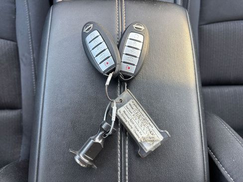 Used 2025 Nissan Altima 2.5 SV image 21