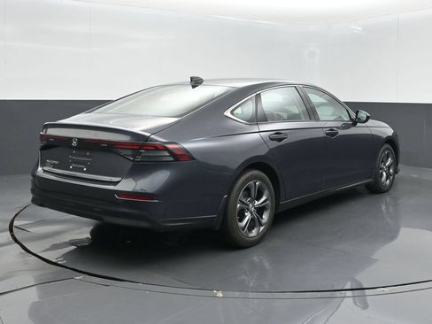 Used 2023 Honda Accord EX image 7