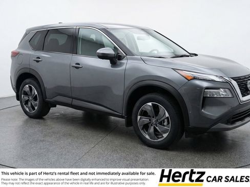 Used 2025 Nissan Rogue SV AWD/4WD image 1