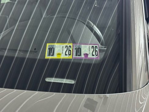 Used 2023 Audi Q5 2.0T Prestige w/ Prestige Package image 10