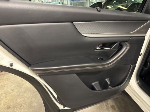 Used 2024 MAZDA CX-90 3.3 Turbo w/ Preferred Plus image 26