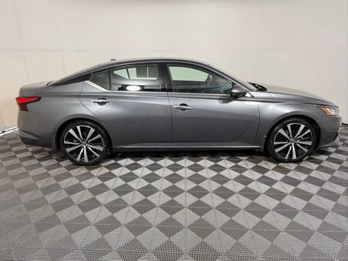 Used 2019 Nissan Altima 2.5 Platinum image 7