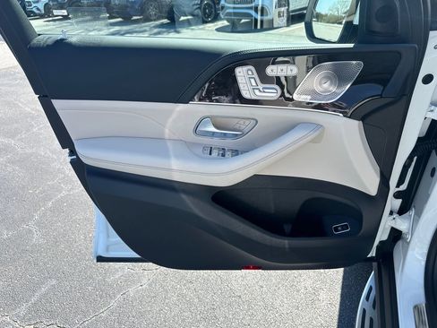 New 2026 Mercedes-Benz GLS 450 4MATIC image 10