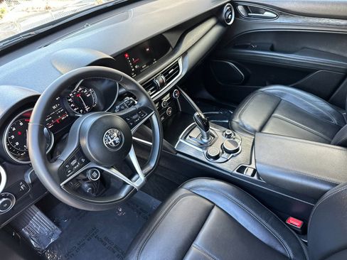 Used 2019 Alfa Romeo Stelvio RWD image 10