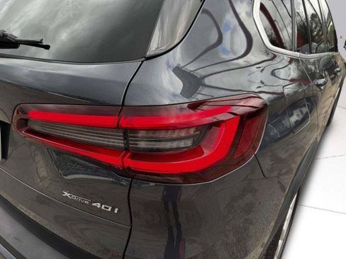 Used 2021 BMW X5 xDrive40i w/ Premium Package AWD/4WD image 17