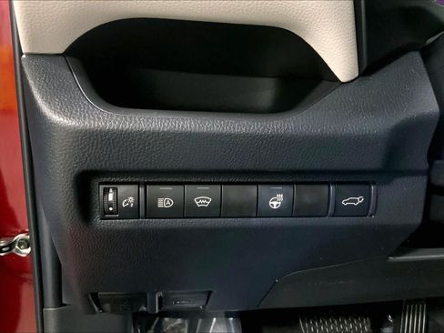 Used 2023 Toyota RAV4 XLE w/ Convenience Package AWD/4WD image 35