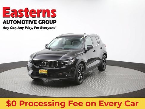 Used 2023 Volvo XC40 B5 Plus AWD/4WD image 55