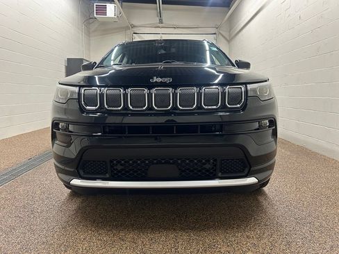 Used 2022 Jeep Compass Limited w/ Elite Group AWD/4WD image 6