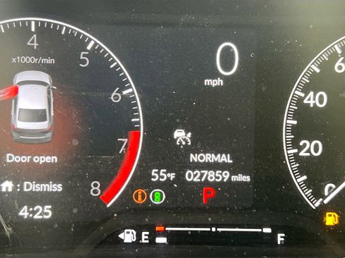 Used 2023 Honda Civic Sport image 11