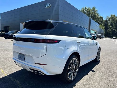 New 2026 Land Rover Range Rover Sport Dynamic SE AWD/4WD image 7