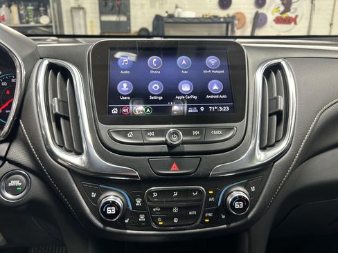 Used 2020 Chevrolet Equinox Premier image 12