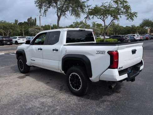 Used 2024 Toyota Tacoma TRD Off-Road AWD/4WD image 6