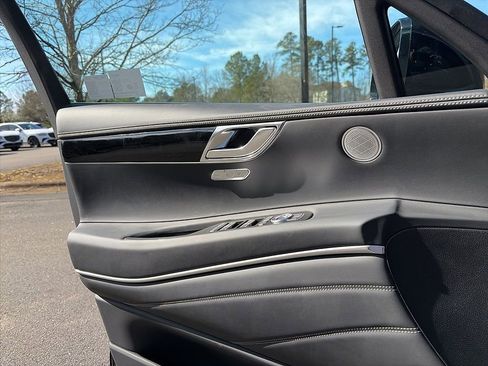 Used 2025 Genesis GV80 2.5T Standard image 11