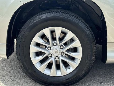 Used 2022 Lexus GX 460 Premium w/ Premium Package AWD/4WD image 8