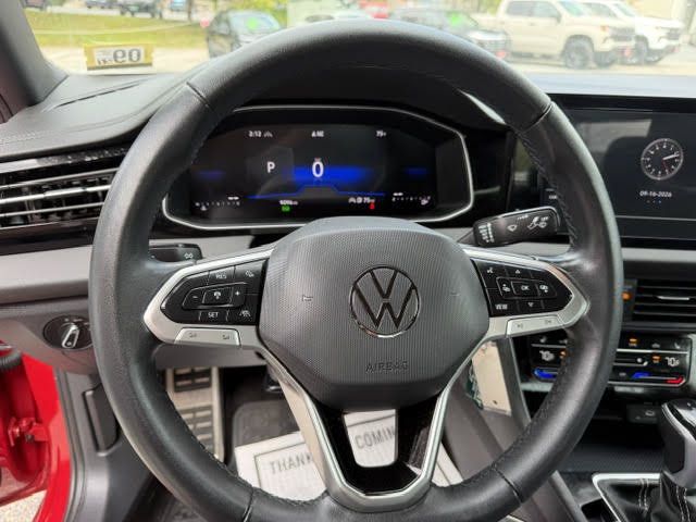 Used 2026 Volkswagen Jetta Sport FWD image 8