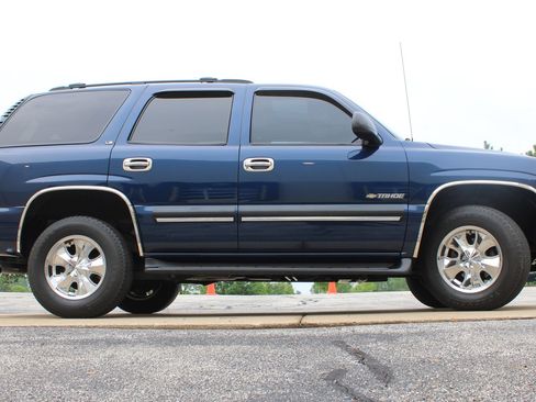 Used 2000 Chevrolet Tahoe LS w/ LS Preferred Equipment Group AWD/4WD image 34