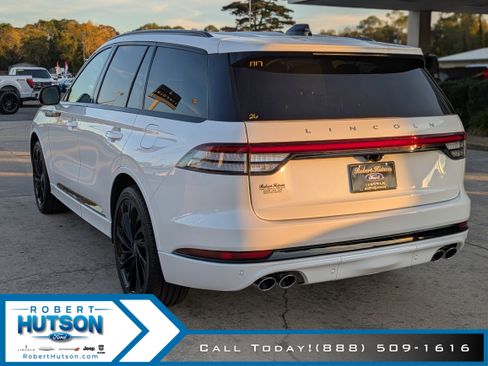 New 2026 Lincoln Aviator Reserve w/ Jet Appearance Package image 8