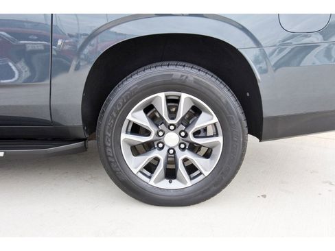 Used 2021 Chevrolet Suburban LT w/ Rear Media and Nav Package image 34