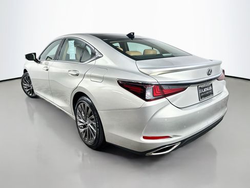 Certified 2025 Lexus ES 350 w/ Luxury Package FWD image 5